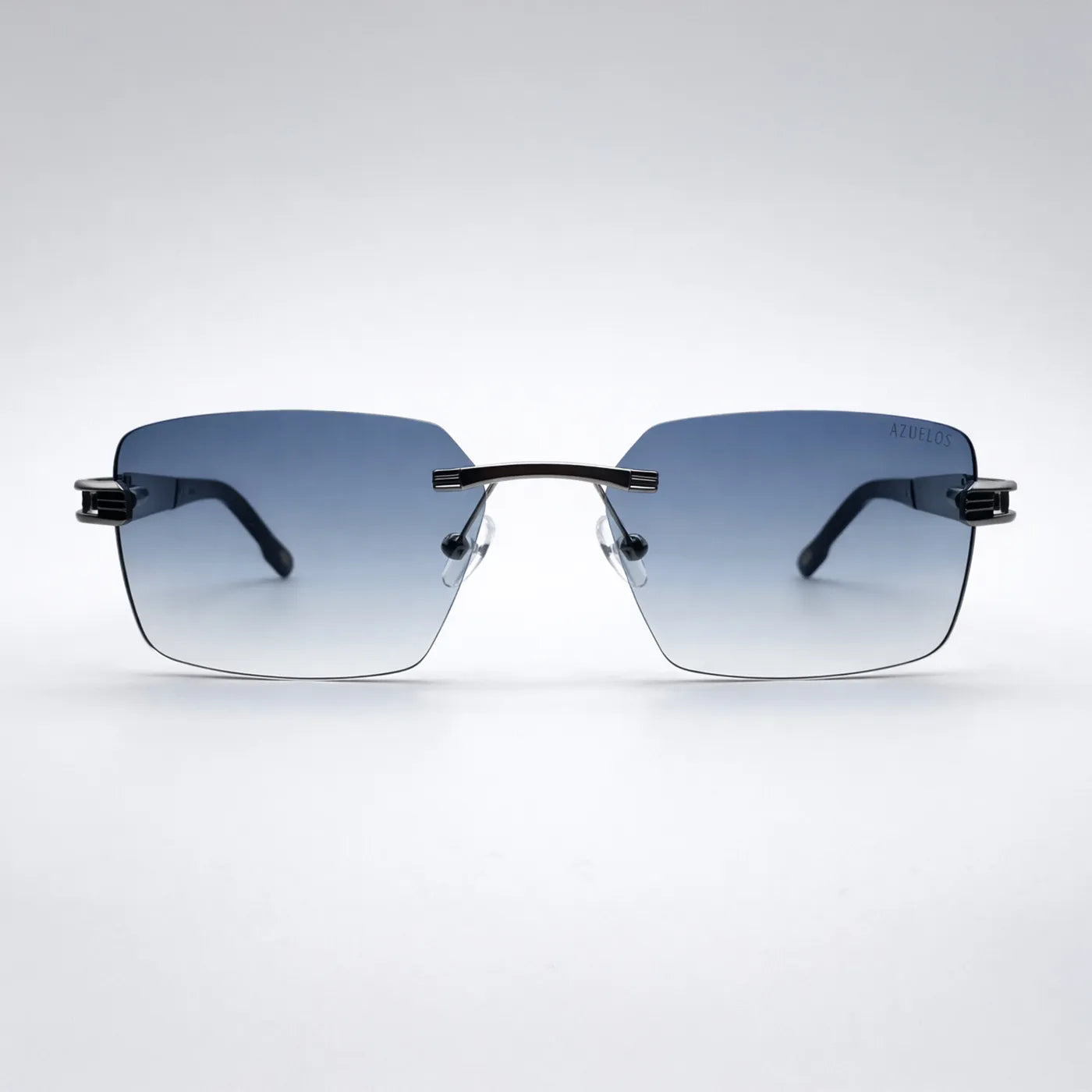 Model One incarne la simplicité sophistiquée Azuelos