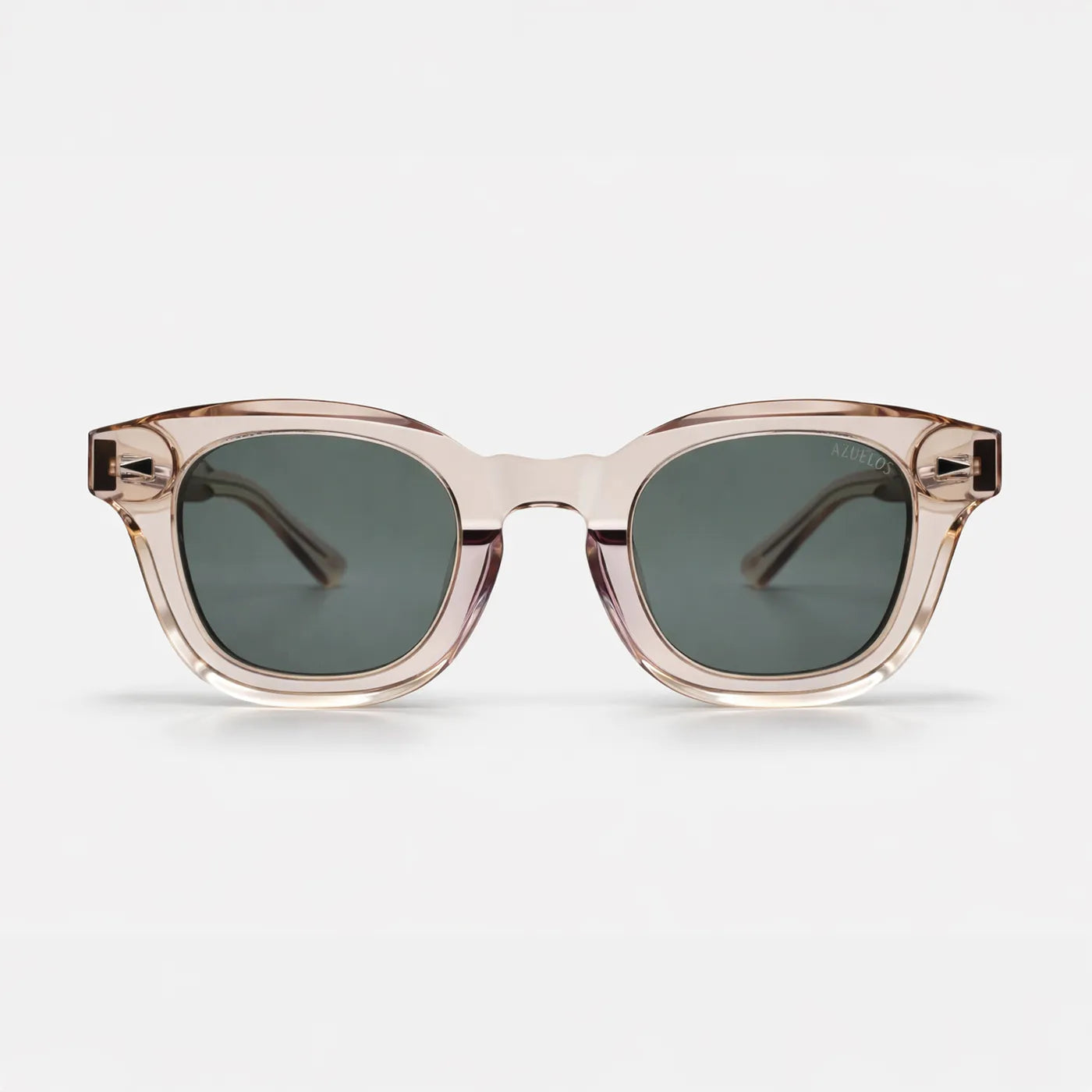 Une monture solaire pure et intemporelle, réduite à l’essentiel