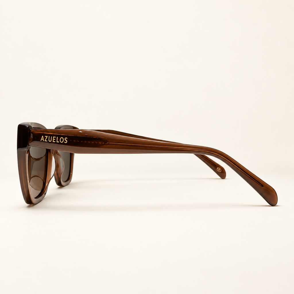 AETHER C2, profil des branches brunes portant la signature AZUELOS
