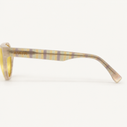 Vaughn C6 — détail de la branche translucide rayée avec signature Azuelos.
