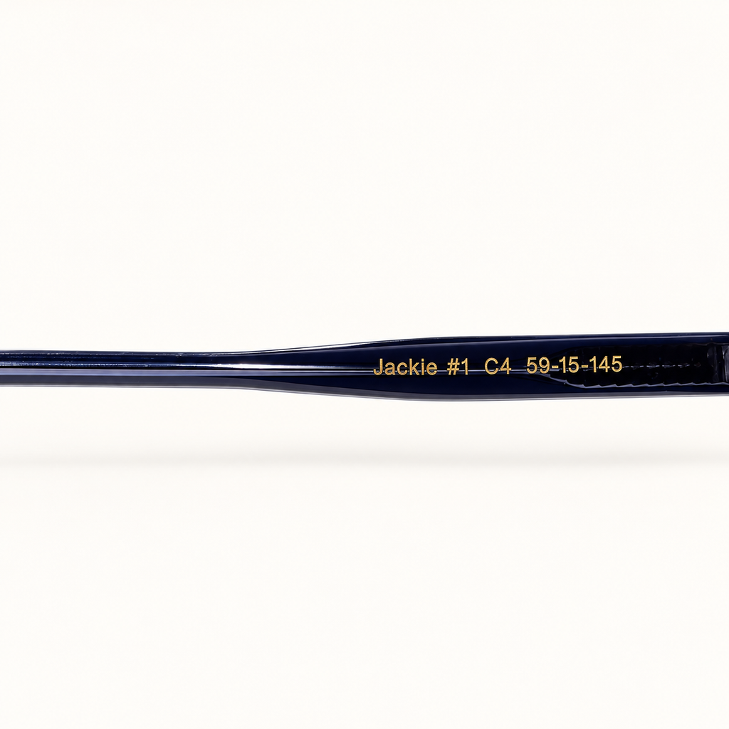 JACKIE #1 C4, détail de la référence et des dimensions 59–15–145 gravées sur la branche intérieure
